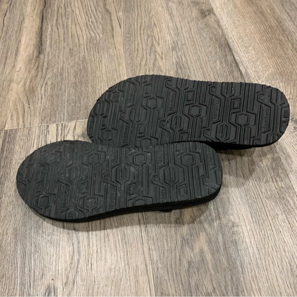 Sketchers  Black T Strap Sandal Womens 7 Jewels Shoe Comfort Yoga Mat - Picture 7 of 8